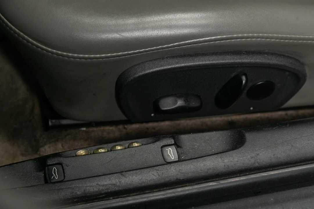 2001 Porsche 996 Carrera - Image 21 of 31