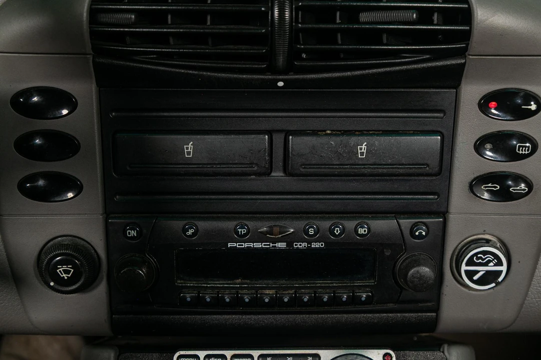 2001 Porsche 996 Carrera - Image 31 of 31
