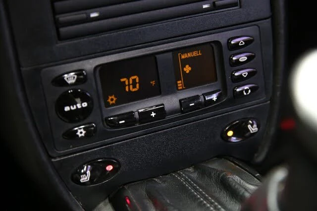 2001 Porsche 996 Carrera - Image 30 of 31