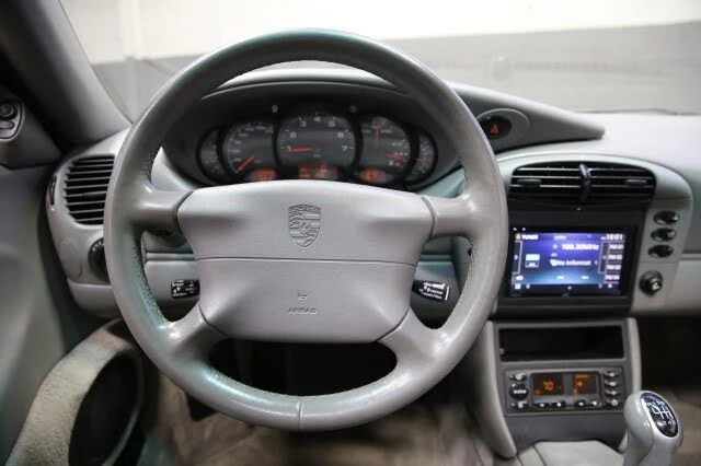 2001 Porsche 996 Carrera - Image 21 of 31