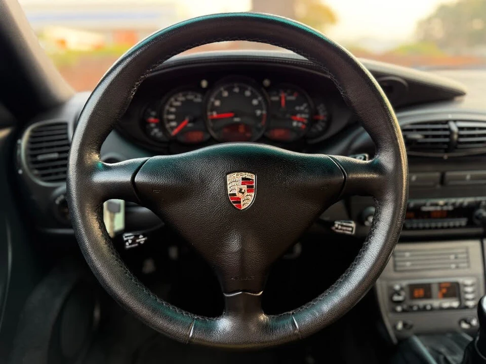 2001 Porsche 996 Carrera - Image 20 of 30