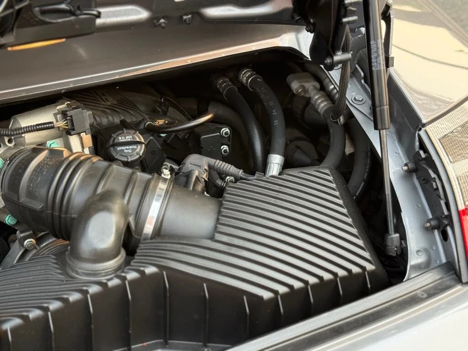 2001 Porsche 996 Carrera - Image 12 of 30
