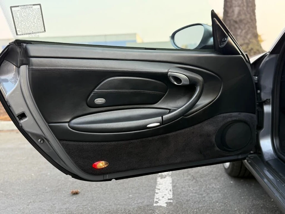 2001 Porsche 996 Carrera - Image 13 of 30