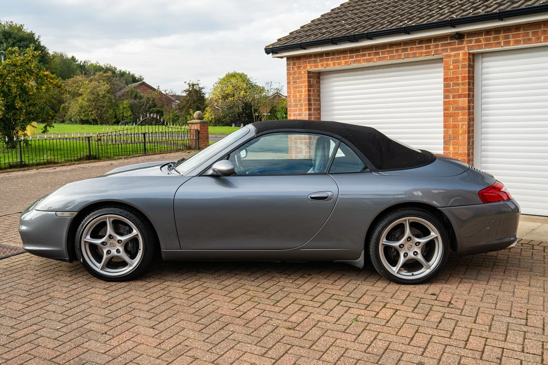 2001 Porsche 996 Carrera - Image 7 of 30