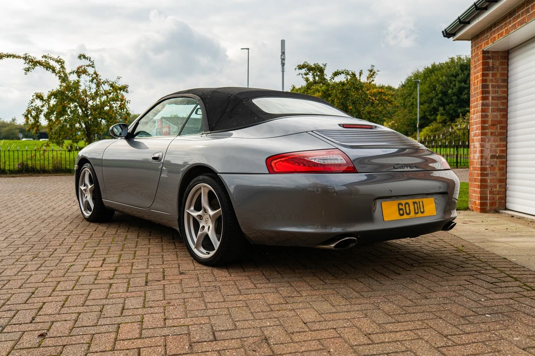 2001 Porsche 996 Carrera - Image 8 of 30