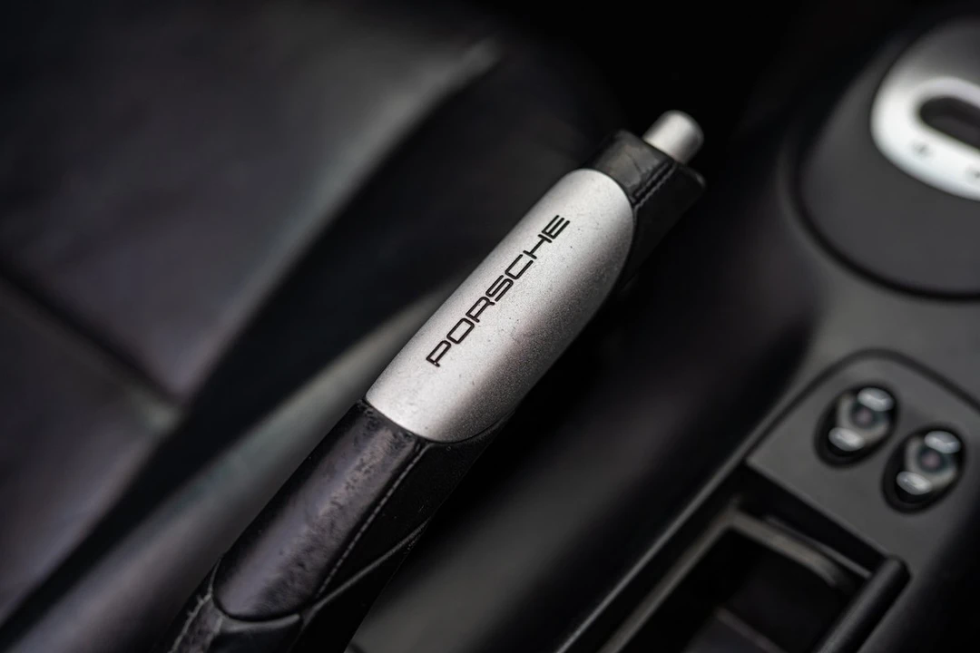 2001 Porsche 996 Carrera - Image 29 of 30