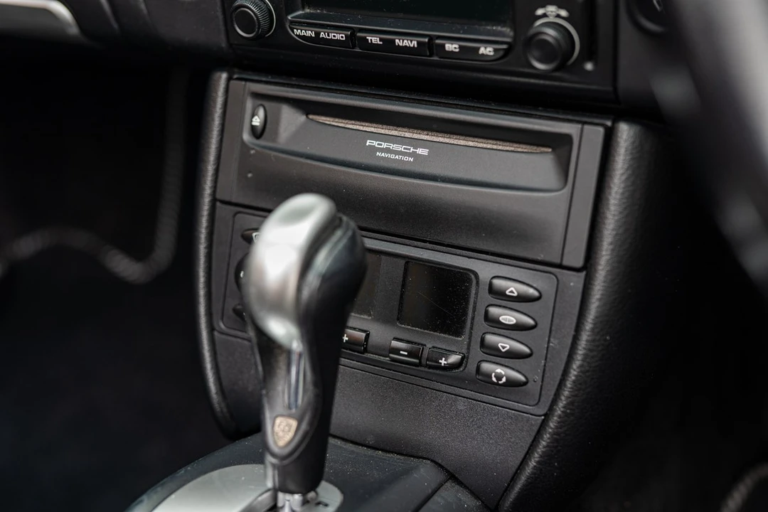 2001 Porsche 996 Carrera - Image 27 of 30