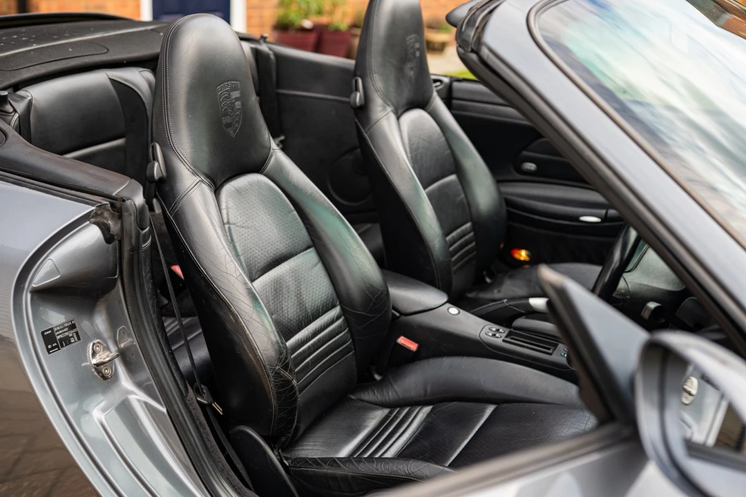 2001 Porsche 996 Carrera - Image 20 of 30