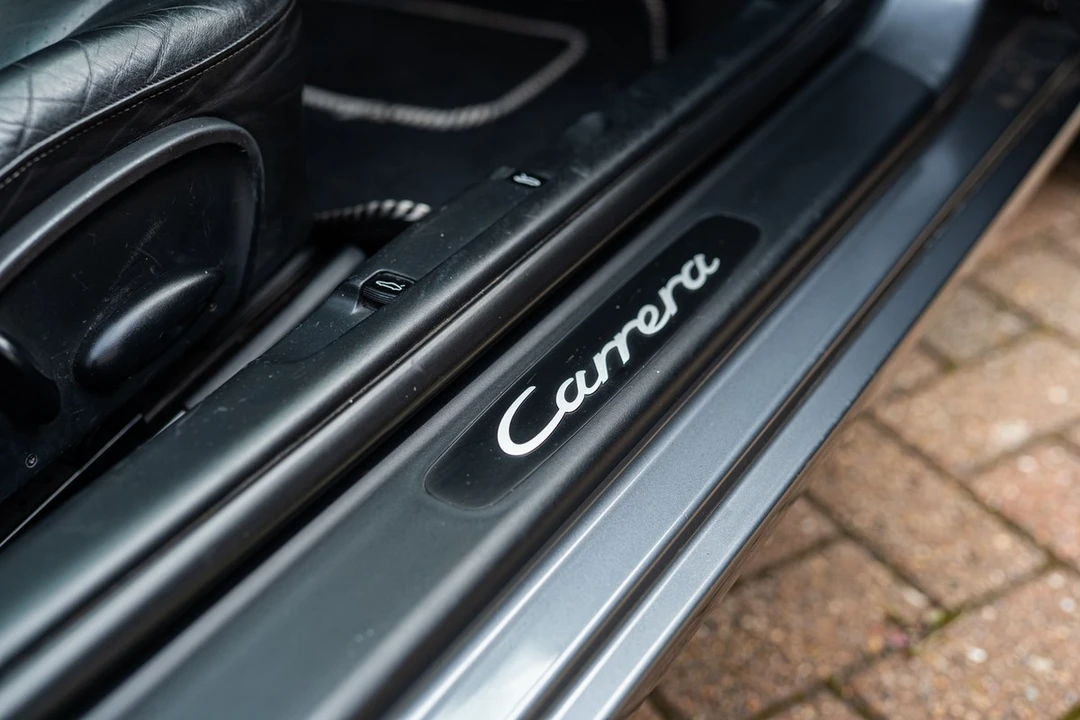 2001 Porsche 996 Carrera - Image 18 of 30