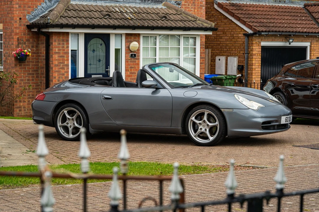 2001 Porsche 996 Carrera - Image 2 of 30