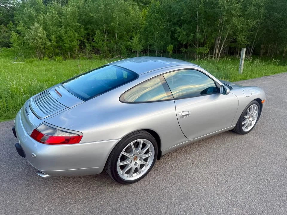 2001 Porsche 996 Carrera - Image 10 of 17