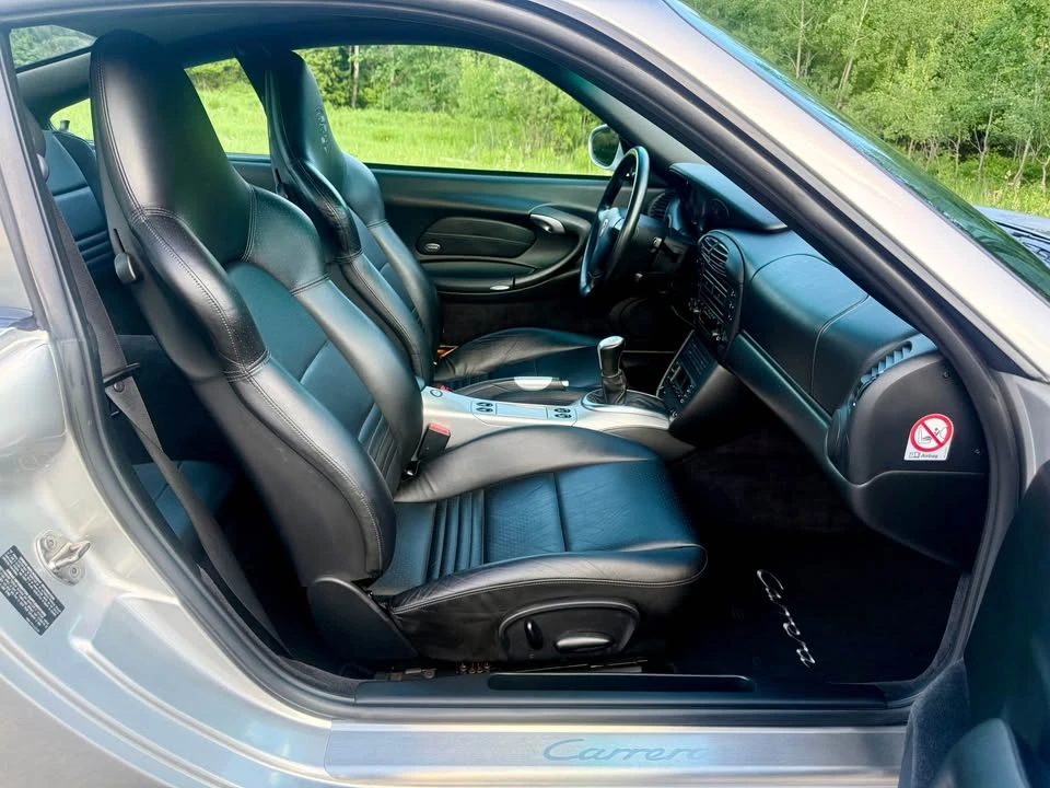 2001 Porsche 996 Carrera - Image 5 of 17