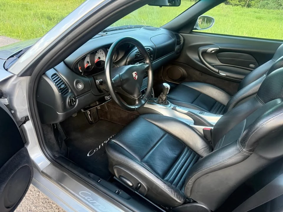 2001 Porsche 996 Carrera - Image 13 of 17