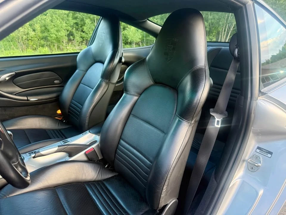 2001 Porsche 996 Carrera - Image 11 of 17