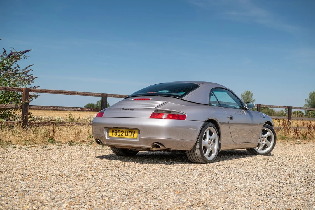2001 Porsche 996 Carrera - Image 27 of 31