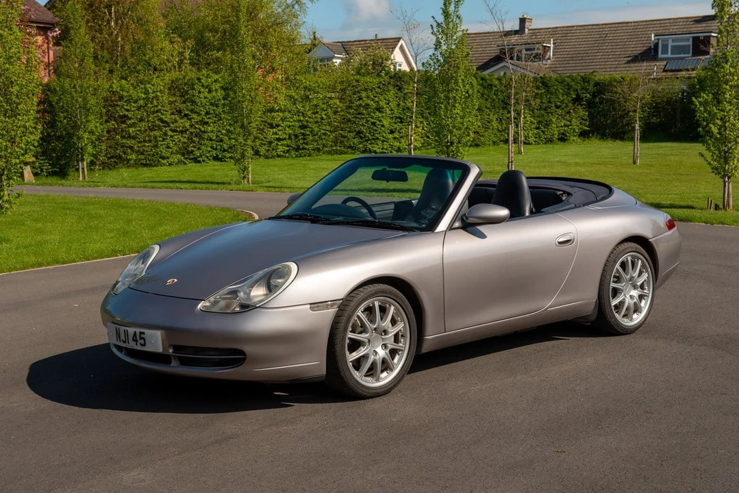 2001 Porsche 996 Carrera 4 - Image 2 of 30