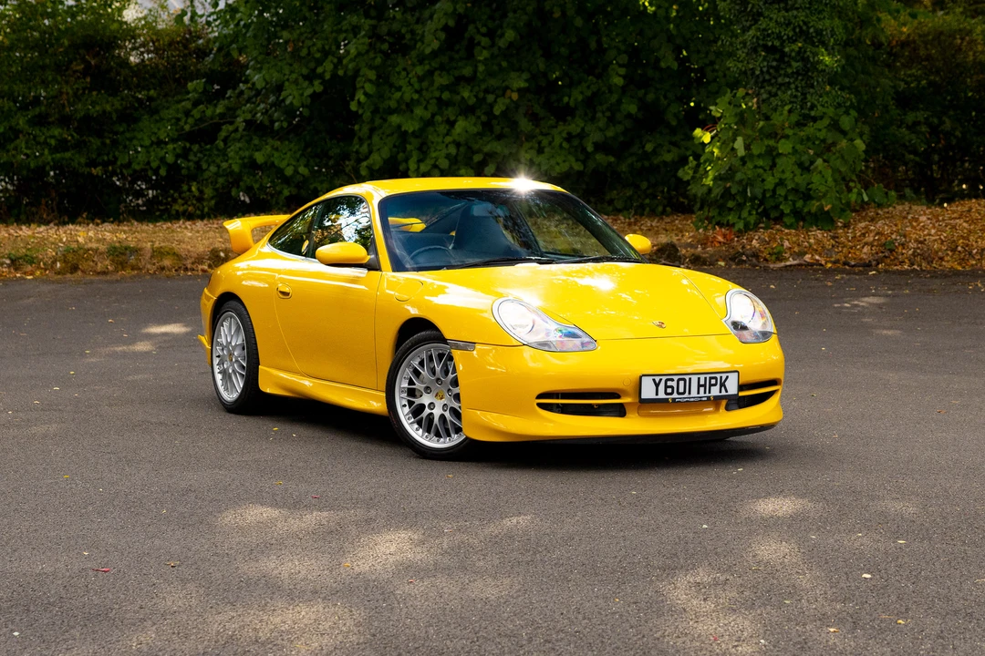 2001 Porsche 996 Carrera 4 - Image 9 of 31