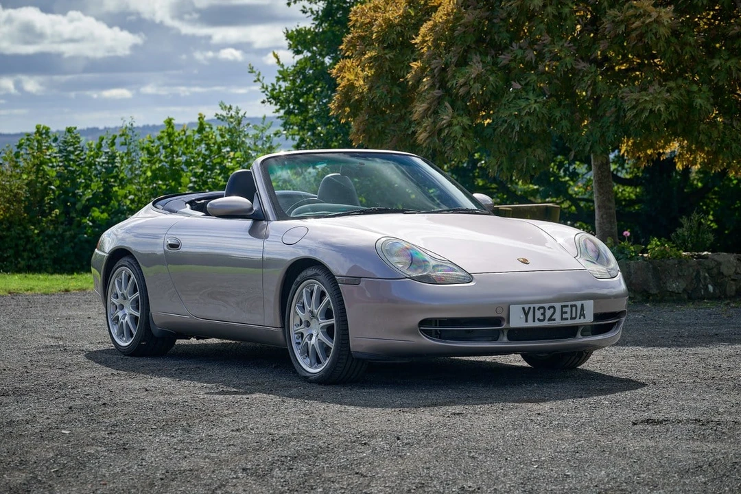 2001 Porsche 996 Carrera 4 - Image 5 of 30