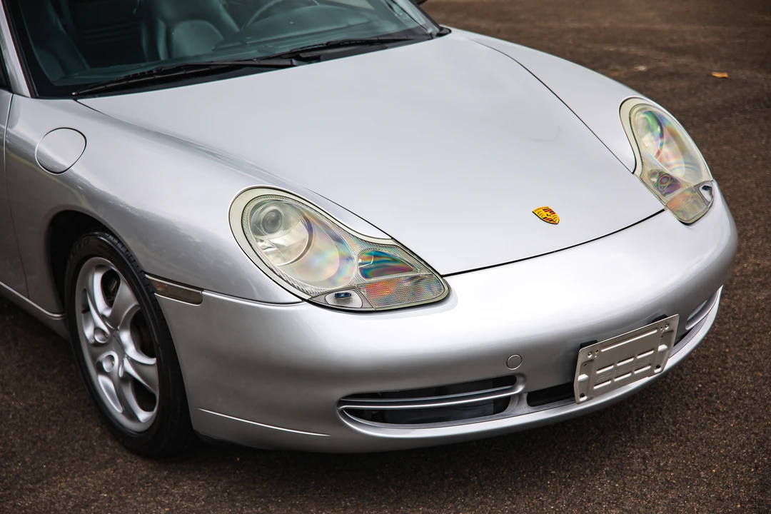 2001 Porsche 996 Carrera 4 - Image 26 of 31