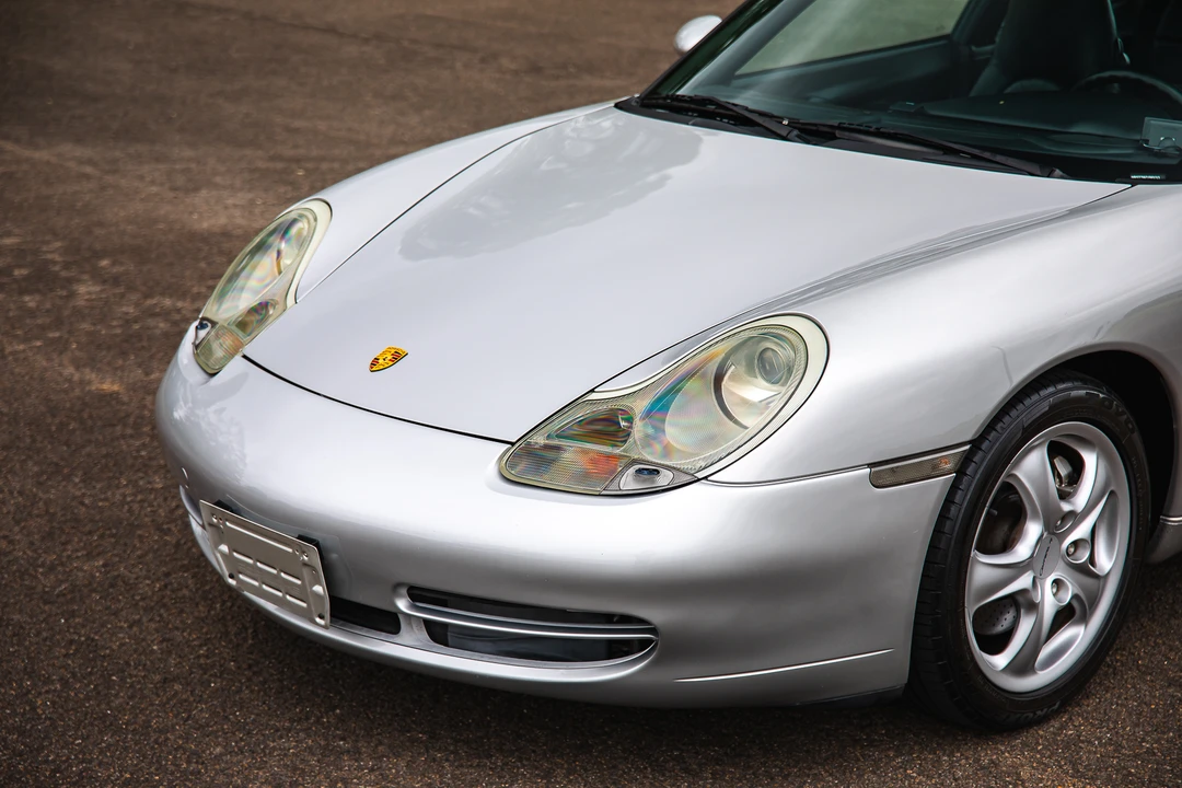 2001 Porsche 996 Carrera 4 - Image 27 of 31