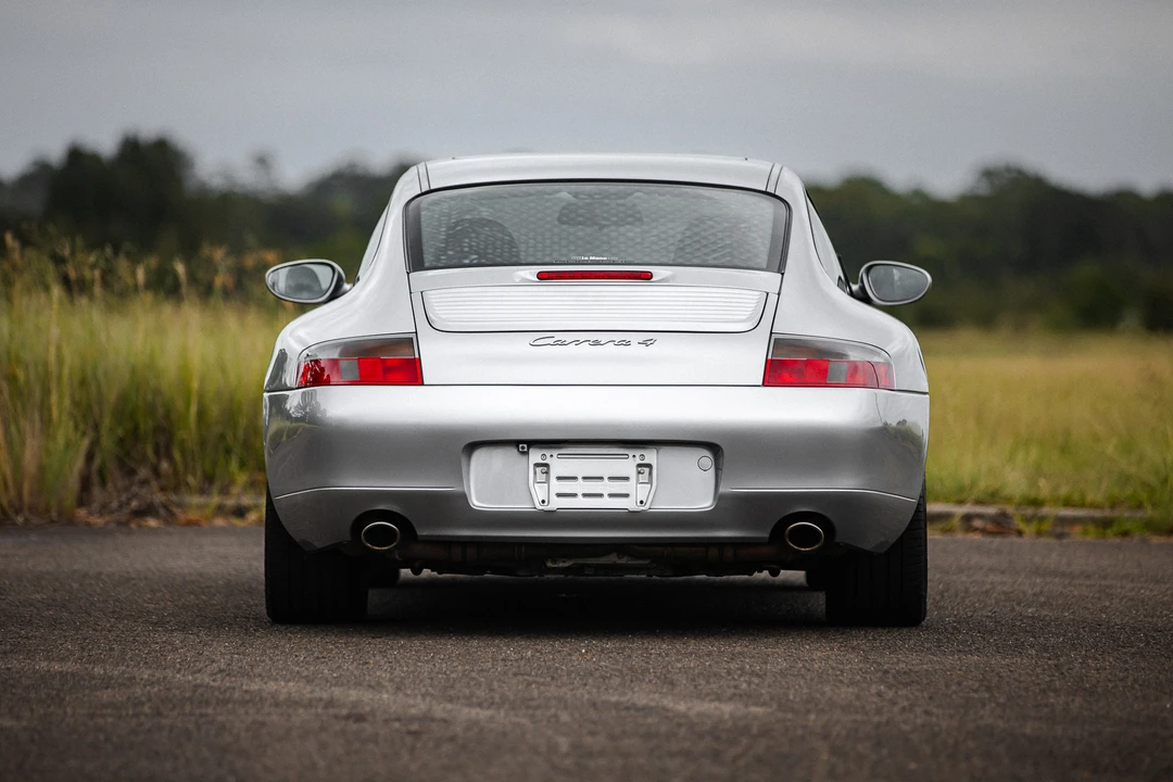2001 Porsche 996 Carrera 4 - Image 22 of 31