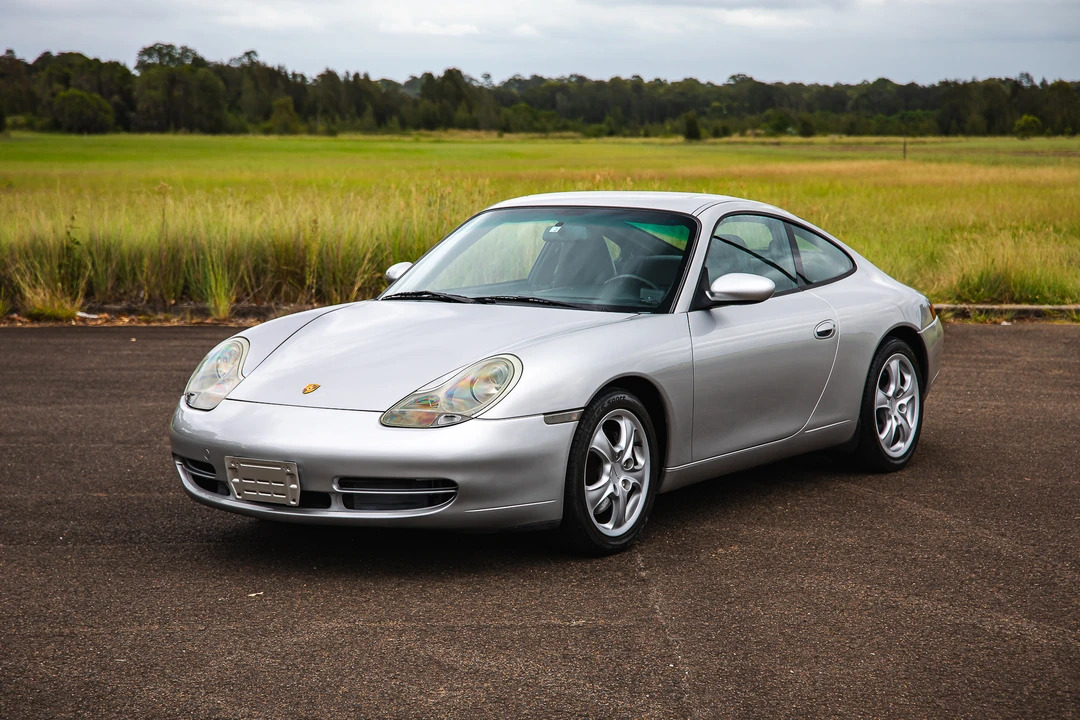 2001 Porsche 996 Carrera 4 - Image 18 of 31