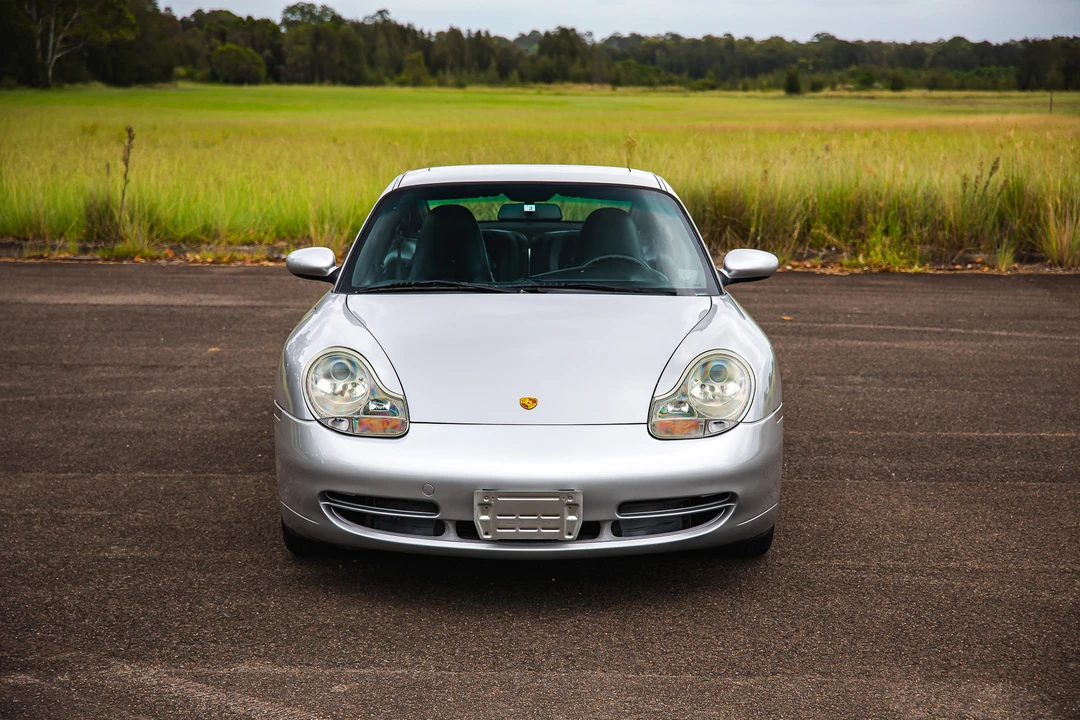 2001 Porsche 996 Carrera 4 - Image 10 of 31