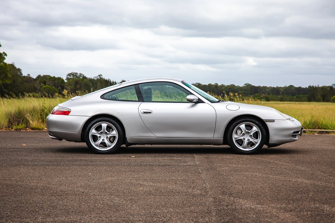 2001 Porsche 996 Carrera 4 - Image 8 of 31