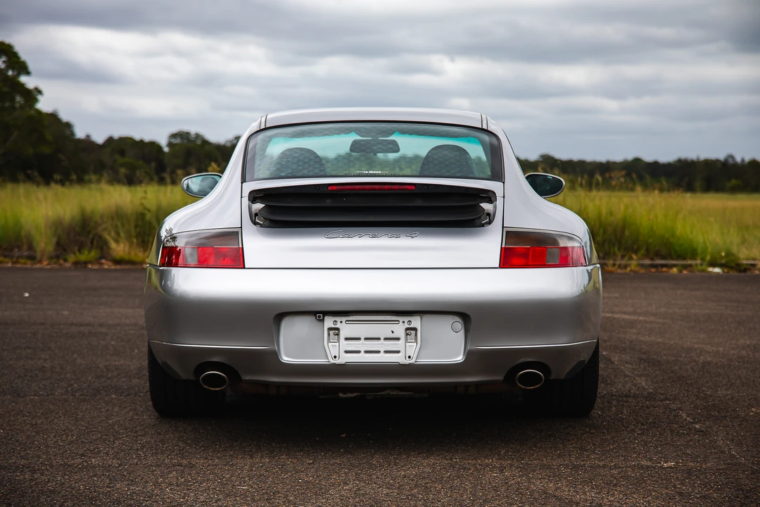 2001 Porsche 996 Carrera 4 - Image 21 of 31