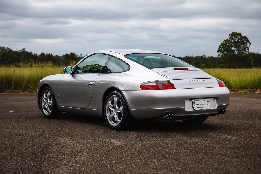 2001 Porsche 996 Carrera 4 - Image 5 of 31