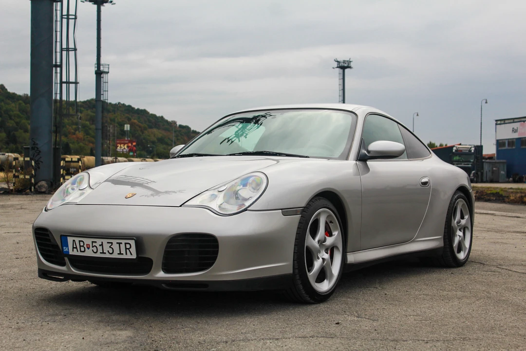 2001 Porsche 996 Carrera 4S - Image 3 of 31