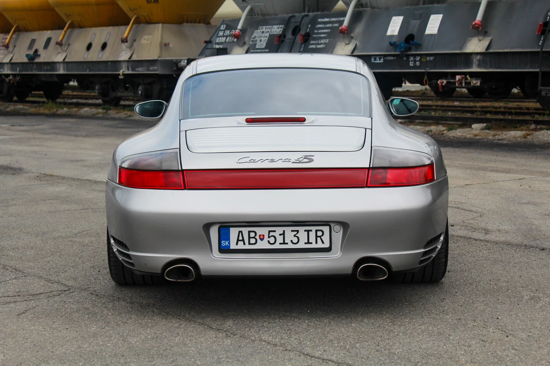 2001 Porsche 996 Carrera 4S - Image 6 of 31