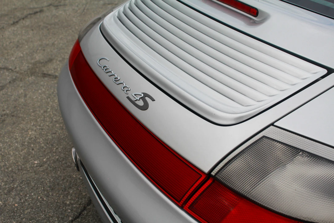 2001 Porsche 996 Carrera 4S - Image 28 of 31