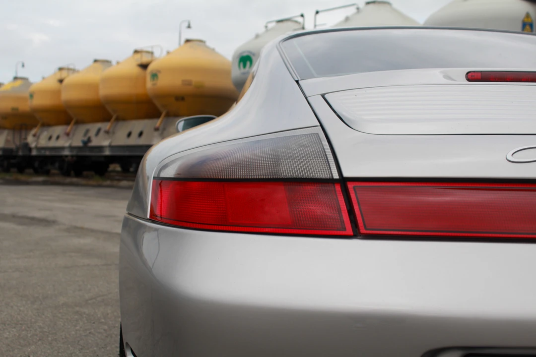 2001 Porsche 996 Carrera 4S - Image 30 of 31