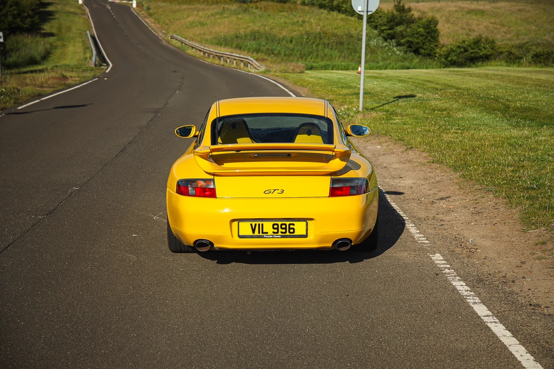 2001 Porsche 996 Carrera - Image 6 of 31