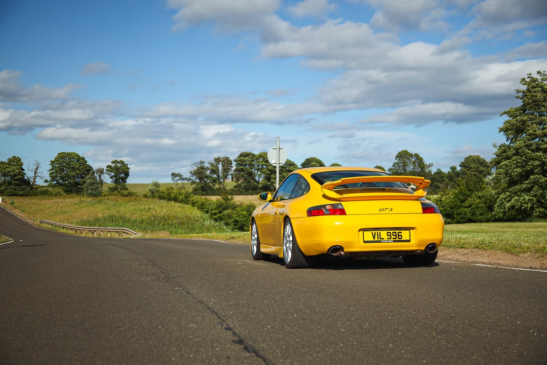 2001 Porsche 996 Carrera - Image 18 of 31