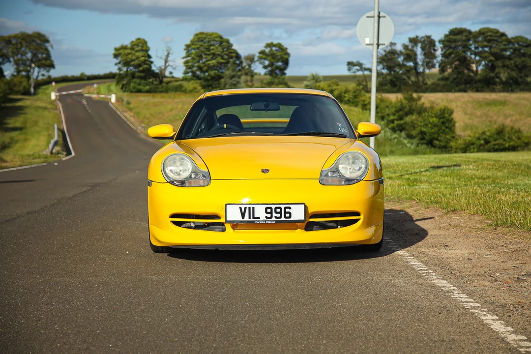 2001 Porsche 996 Carrera - Image 10 of 31