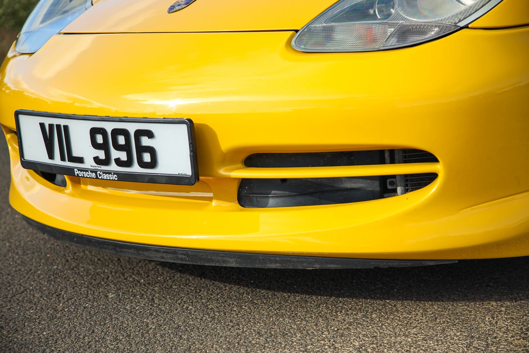 2001 Porsche 996 Carrera - Image 28 of 31