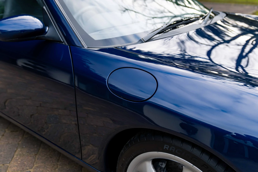 2001 Porsche 996 Carrera - Image 25 of 31