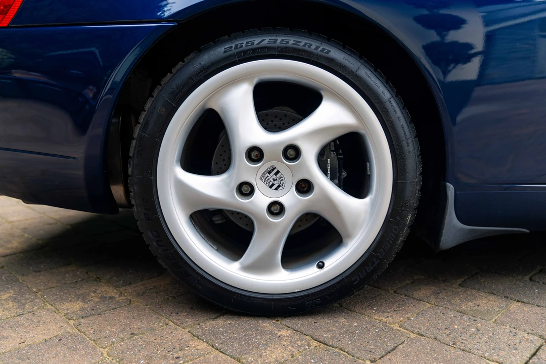 2001 Porsche 996 Carrera - Image 27 of 31