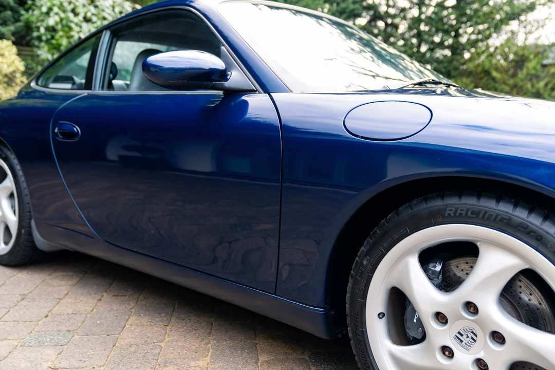 2001 Porsche 996 Carrera - Image 29 of 31