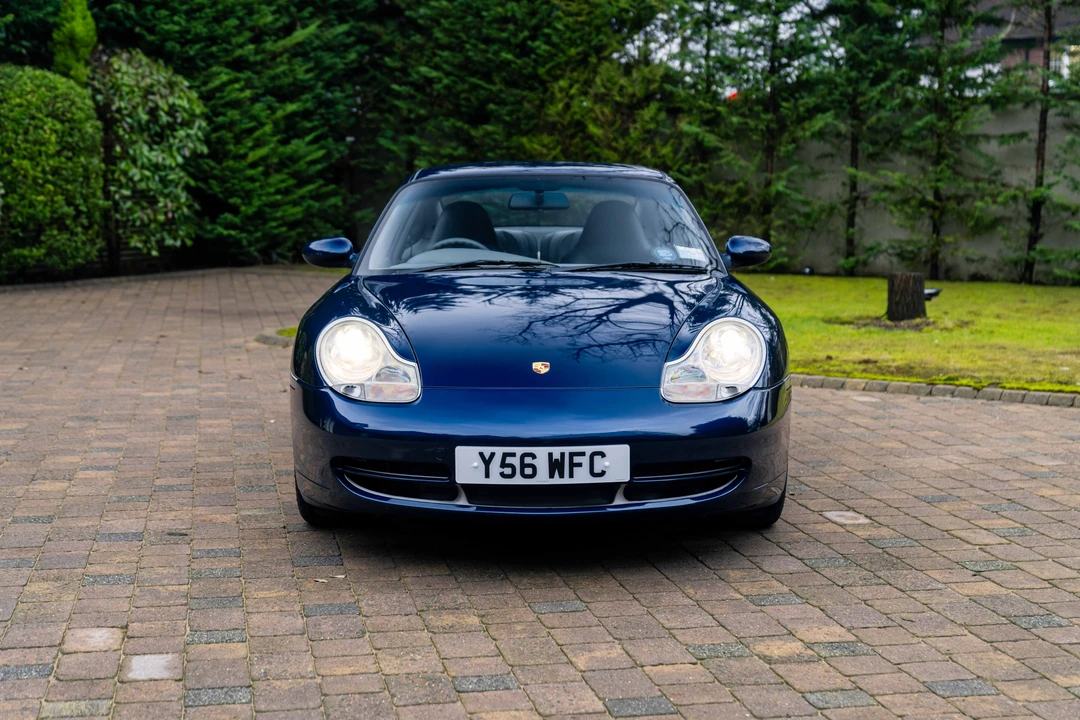2001 Porsche 996 Carrera - Image 10 of 31