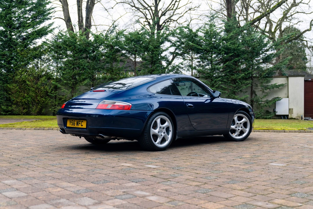 2001 Porsche 996 Carrera - Image 5 of 31