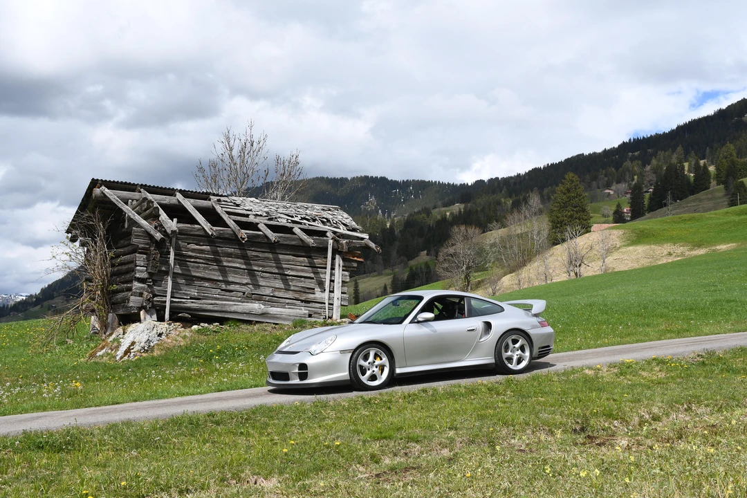 2001 Porsche 996 GT2 - Image 11 of 31