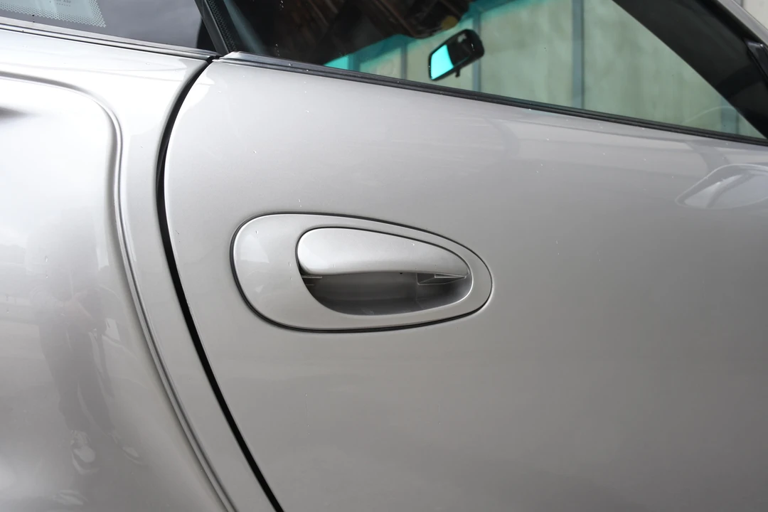 2001 Porsche 996 GT2 - Image 19 of 31