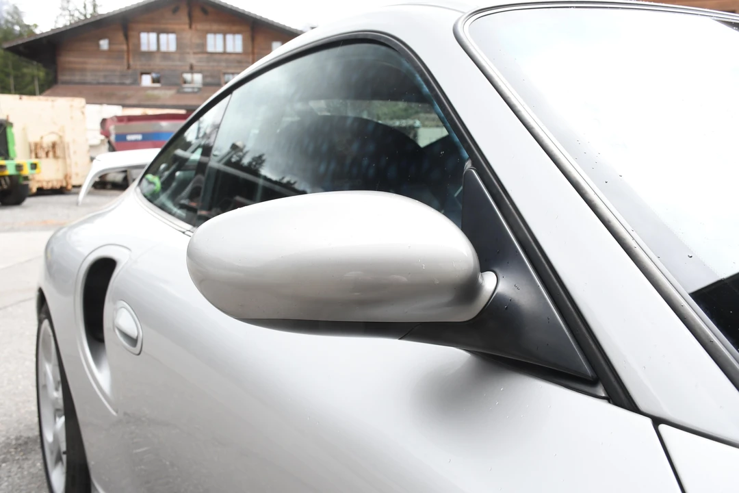 2001 Porsche 996 GT2 - Image 21 of 31