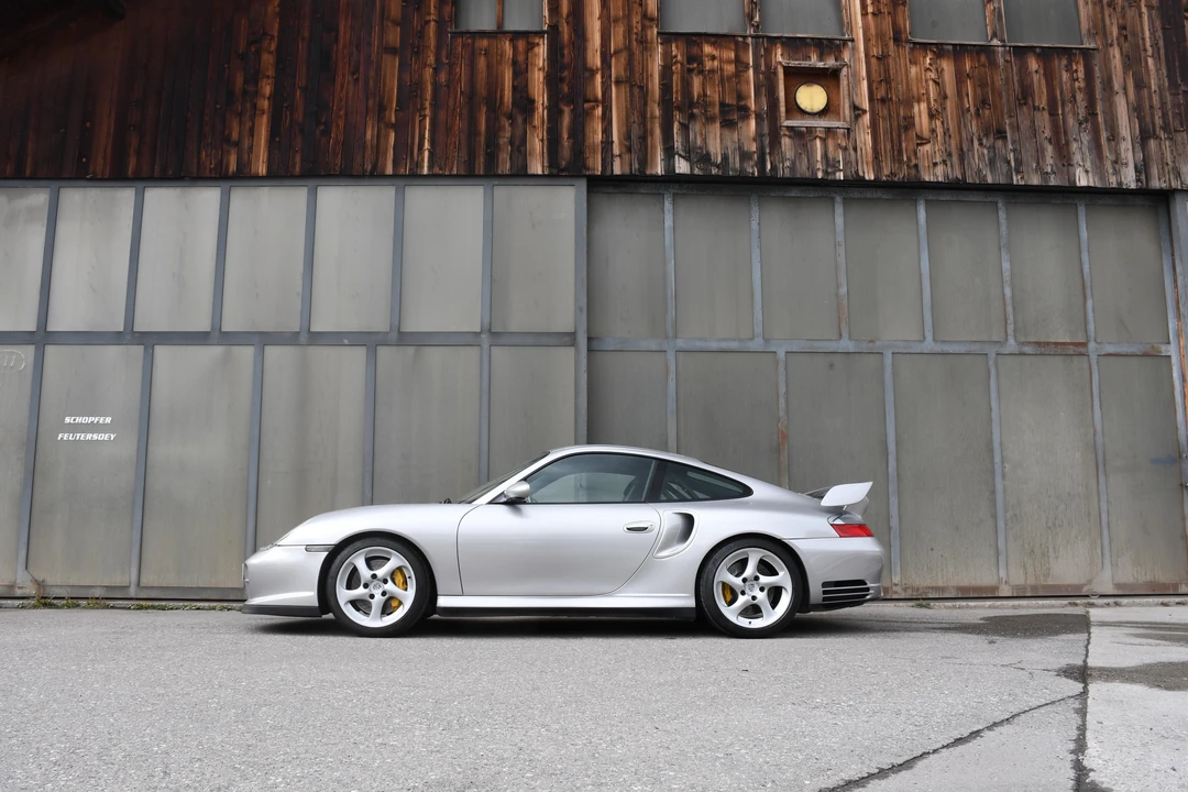 2001 Porsche 996 GT2 - Image 8 of 31