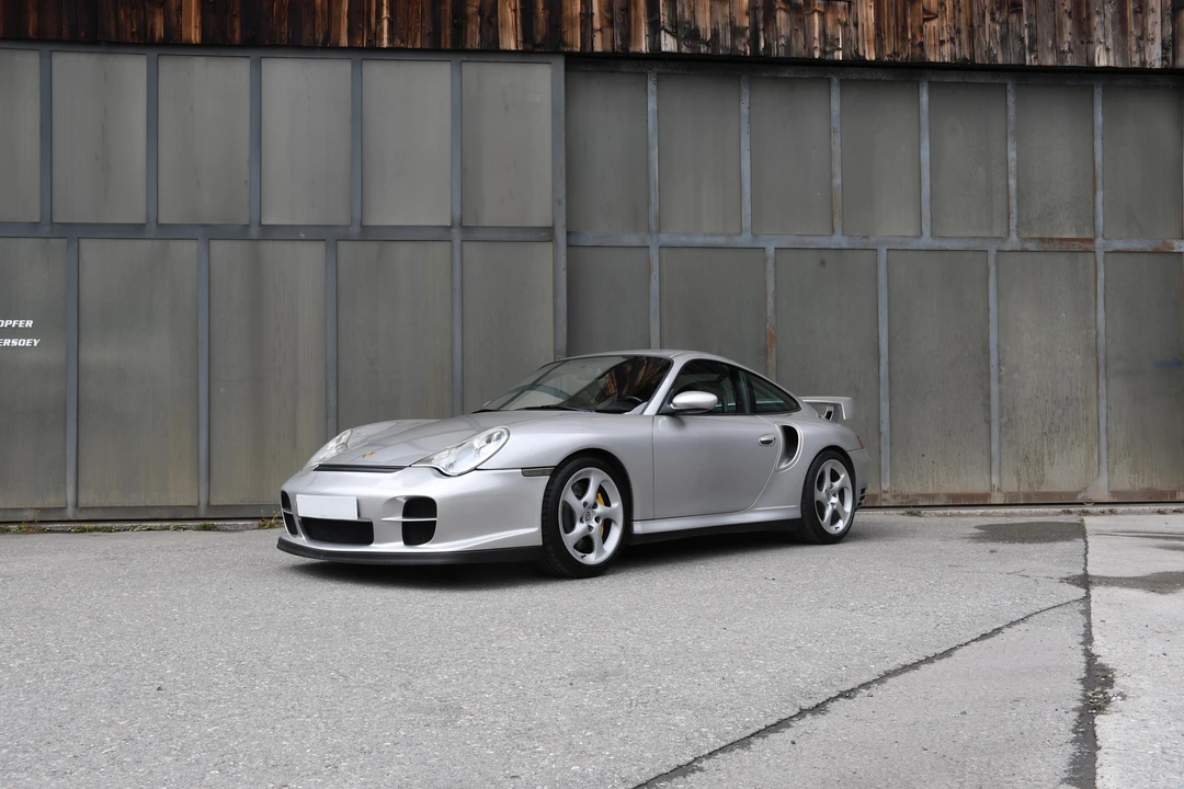 2001 Porsche 996 GT2 - Image 9 of 31