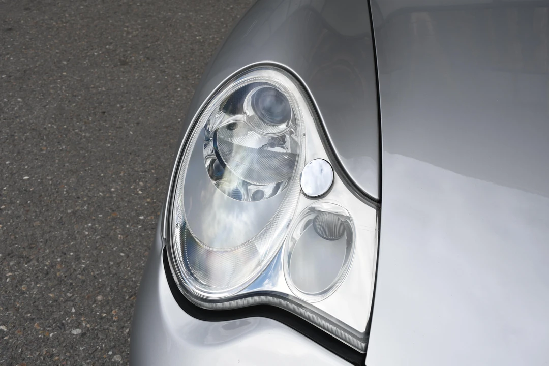 2001 Porsche 996 GT2 - Image 24 of 31
