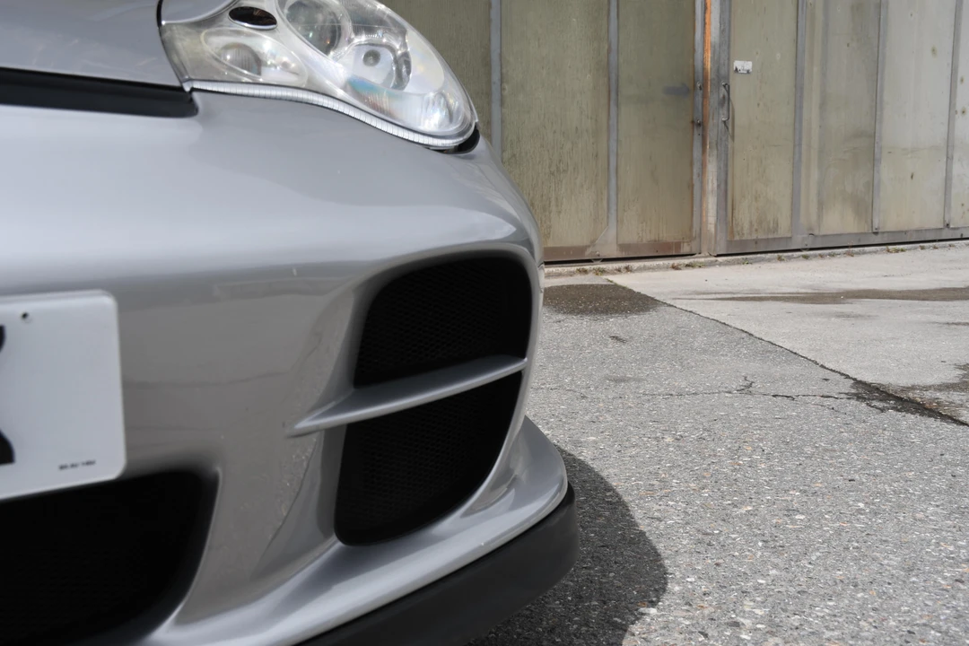 2001 Porsche 996 GT2 - Image 28 of 31